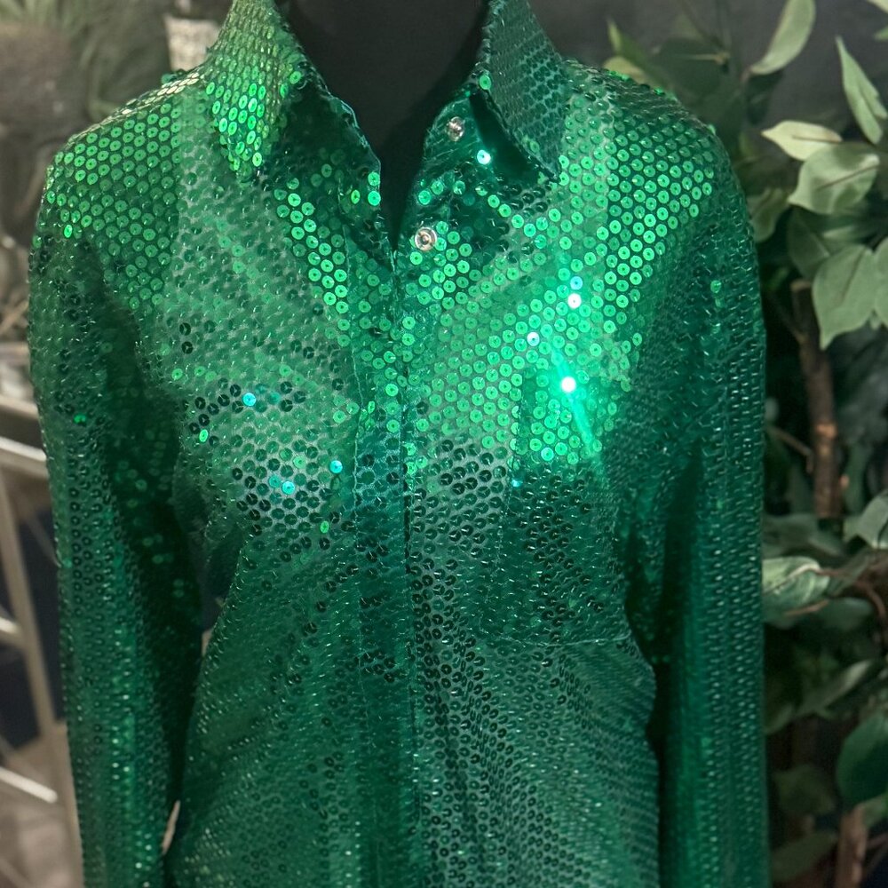 Fashion Nova "CATCH MY EYE" Emerald Button Down